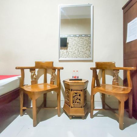 Hotel Reddoorz Syariah At Graha Adi Karya Kartasura à Kartosuro Extérieur photo